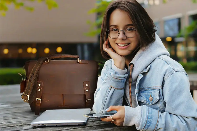 Elegant Women s Leather Travel Bags Isiro Canada